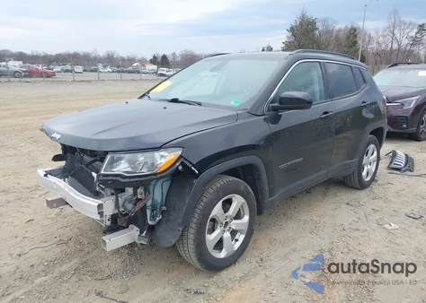 2019 Jeep Compass Latitude 4X4 из США, поврежденный, VIN 3C4NJDBB8KT766816